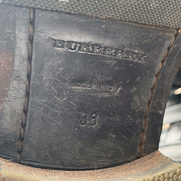 BURBERRY Black QUILTED ALL Leather Riding BOOTS🏇🇮🇹Italian made🔥EUC🇺🇸7.5/8 - Picture 13 of 17